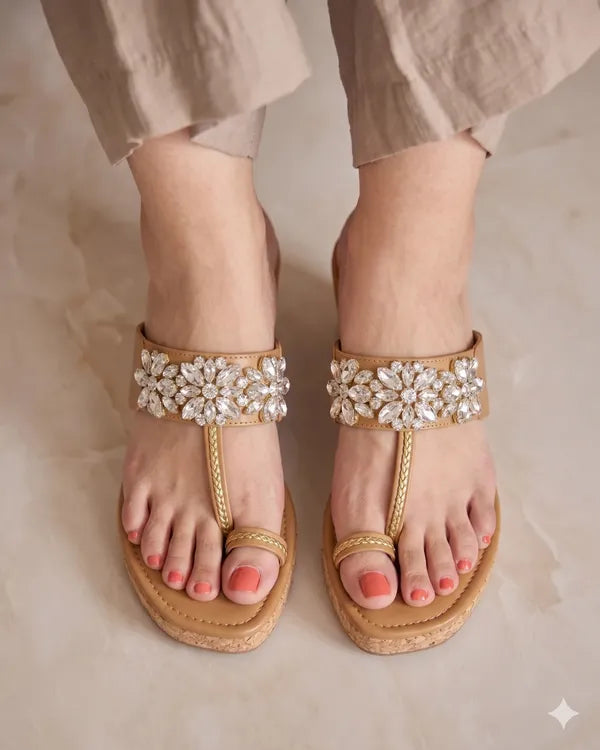 The Weaver's Gem Kolhapuri Wedges For Women | 2 Inches