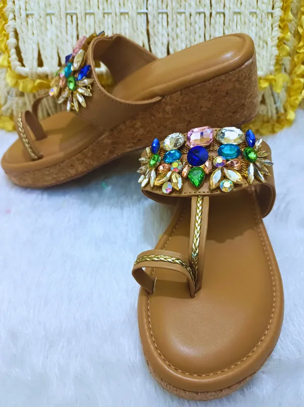 Artisan_Glimmer_Kolhapuri_Wedges_For_Women_|_2_Inches