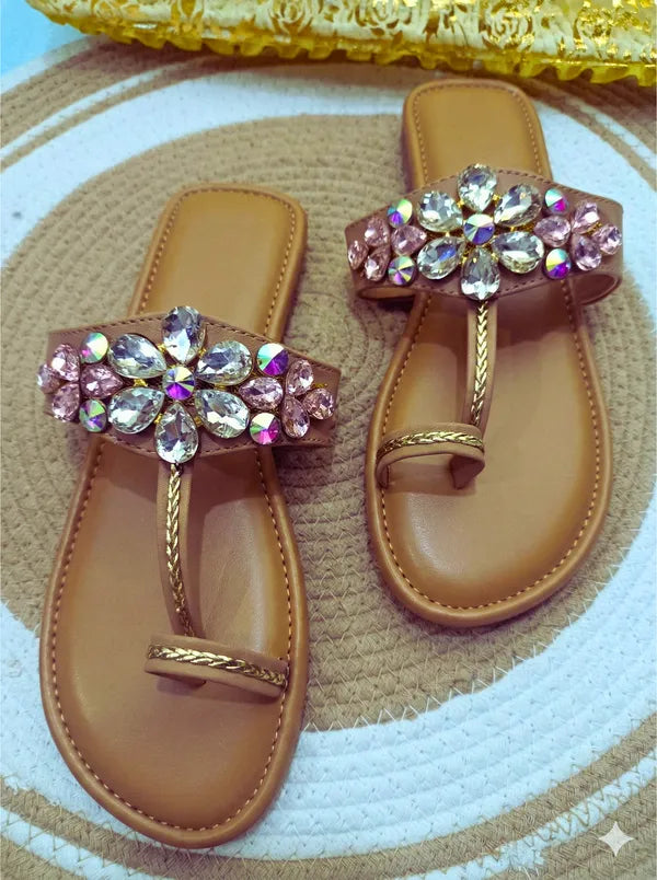 Gilded_Toe-Loop_Kolhapuri
